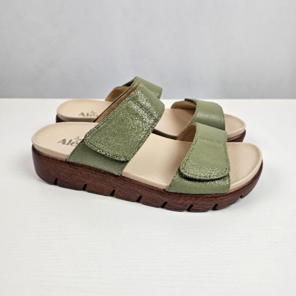 Alegria Women's Green Sage Lena Sandals Shoes Size 38 NWOT